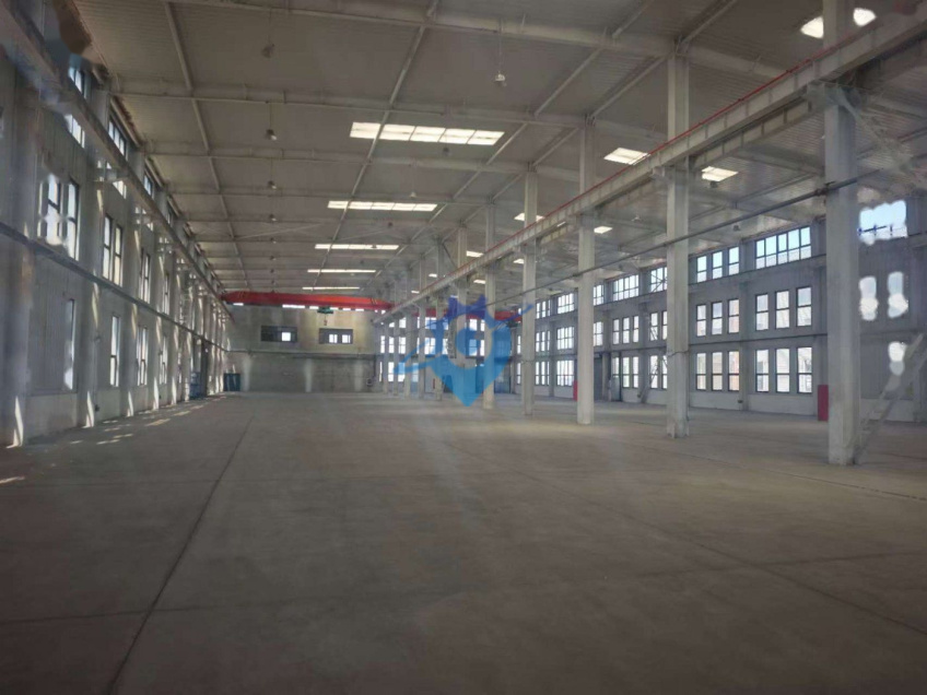 全新厂房出租，带院！可进大车，带20吨行车